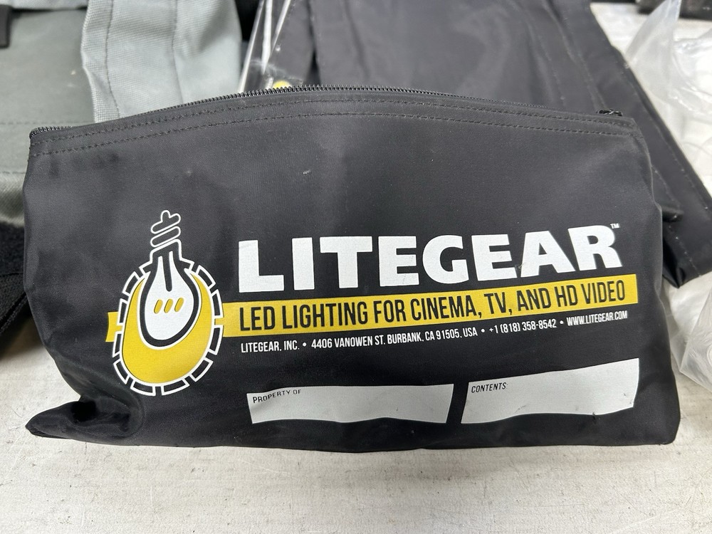 LiteGear LiteTile Plus 4 - 2 Light Kit with Accessories and Case