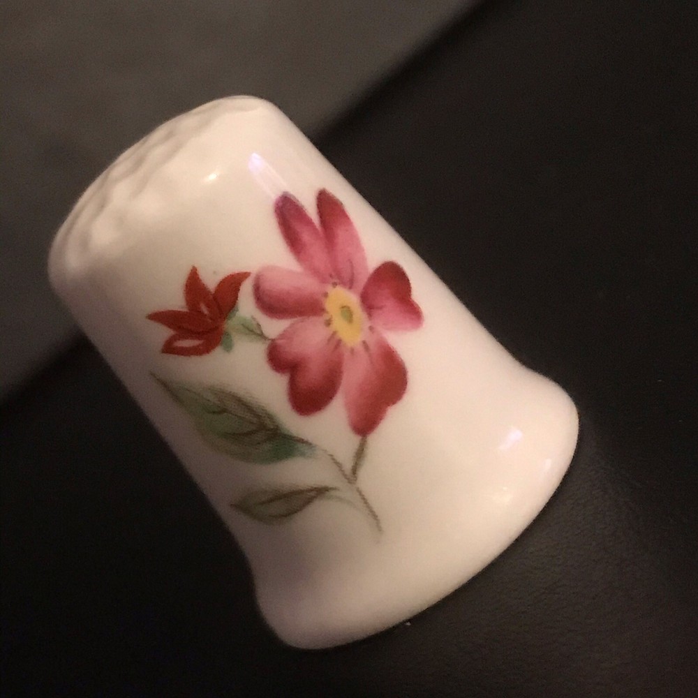 COLLECTABLE THIMBLE PINK  FLOWER BONE CHINA 4