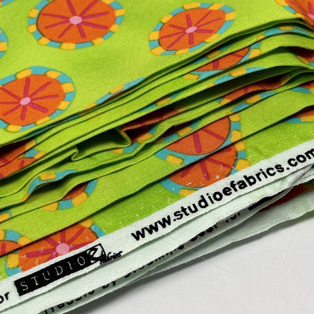 Fabric Bubble Trauble by Dreaming Bear Studio e Fabrics