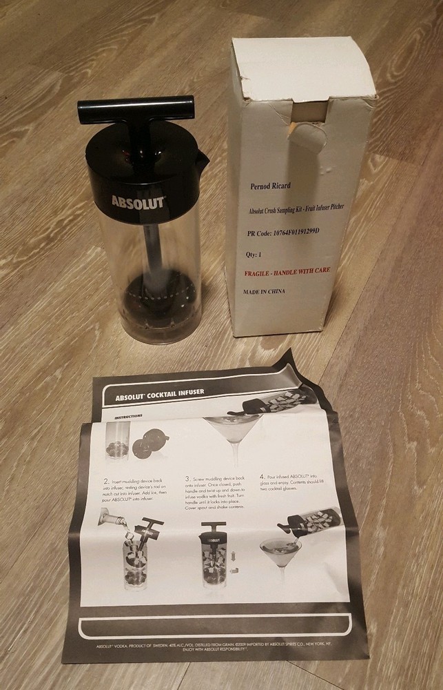 NEW & RARE - Black Absolut Vodka Fruit Infuser Pitcher - Absolut Crush Sampler!