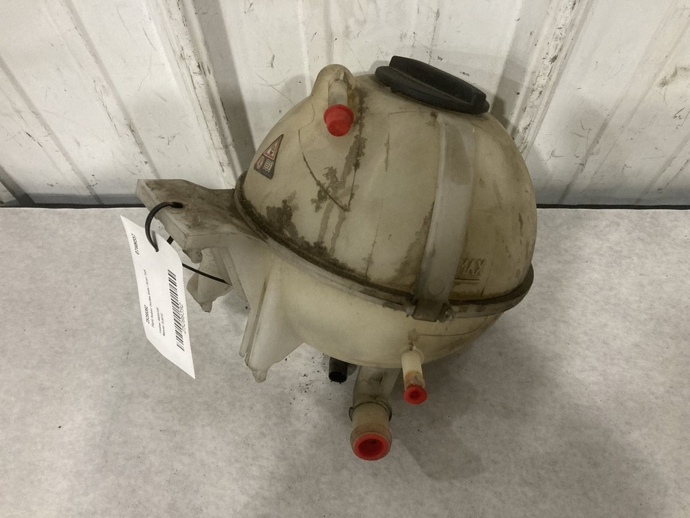 Freightliner SPRINTER Right/Passenger Radiator Overflow Bottle - Used