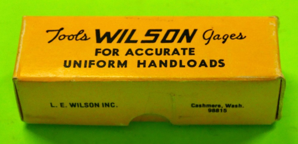L.E. Wilson .222/.380 Punch & Decapping Base-in box
