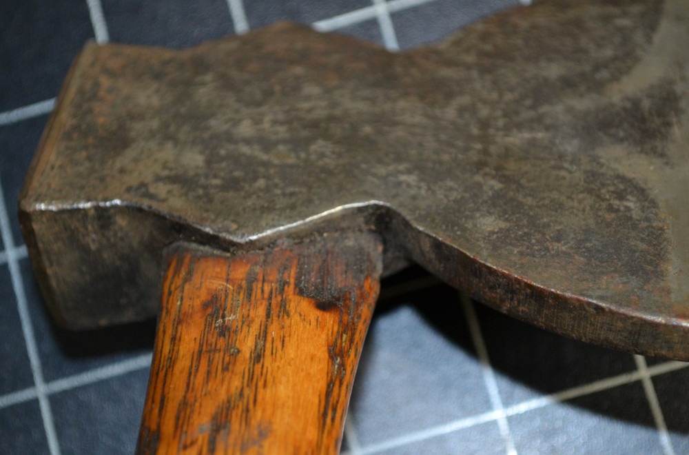 1914 HAND MADE - CAMP HATCHET