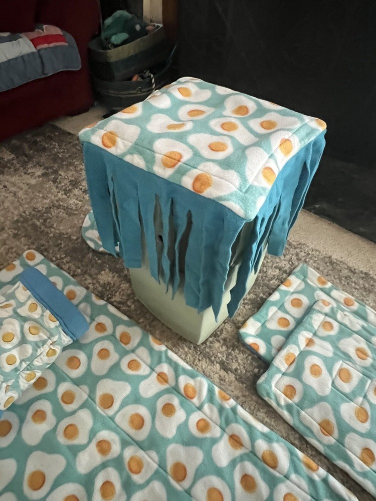 C And C Fleece Cage Sets