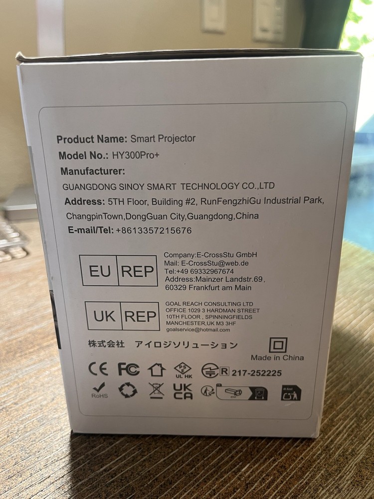 Multimedia desktop tabletop smart projector with WiFi & Bluetooth - new