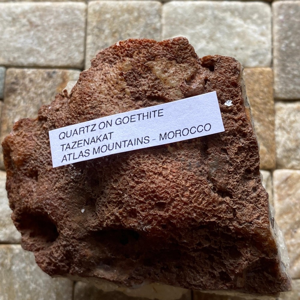 QUARTZ CRYSTAL ASSEMBLAGE ON GOETHITE FROM MOROCCO 246g MF1076
