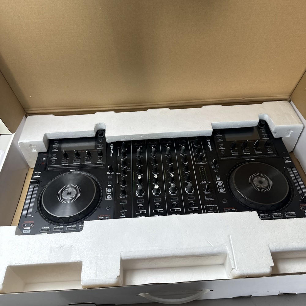 Denon DJ McX8000 Professional Standalone DJ Controller - READ DESCRIPTION