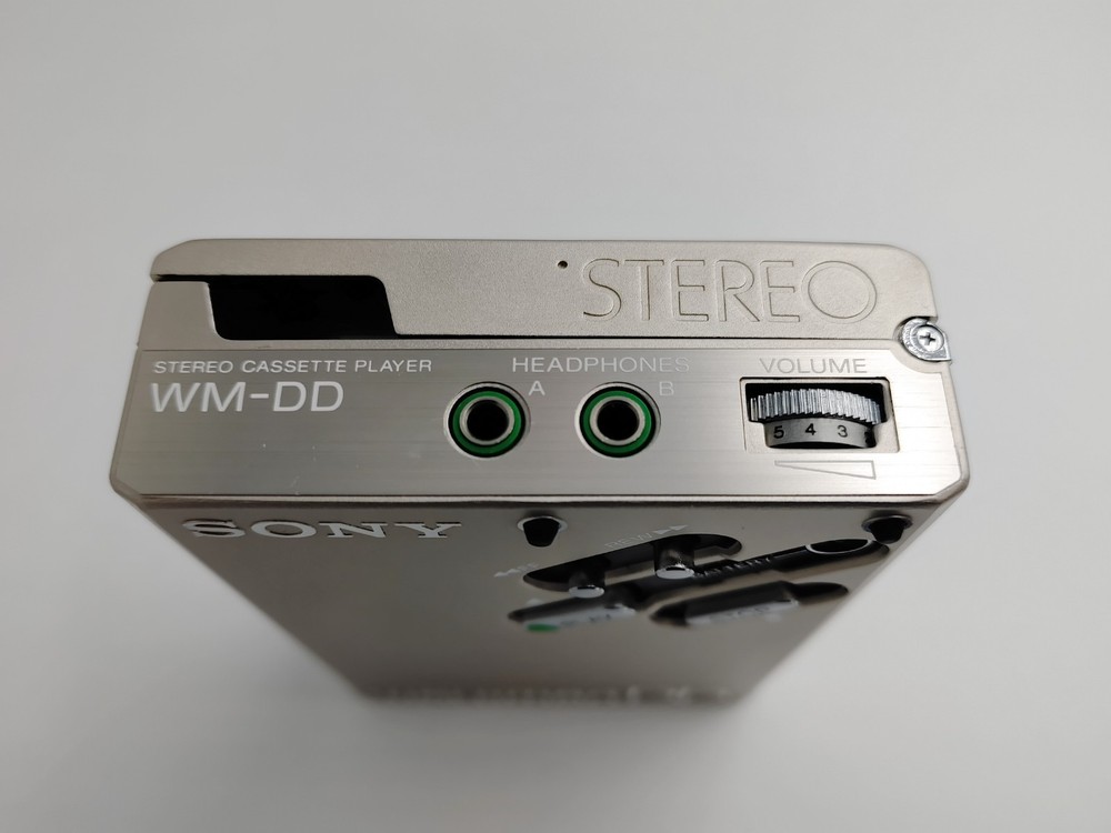 SONY Stereo Cassette Player WM-DD Walkman.