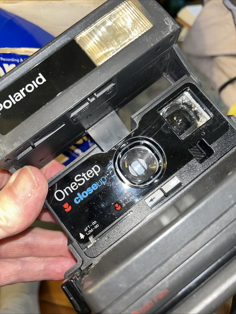 Polaroid 636 Closeup Instant Camera: With Box Working Order
