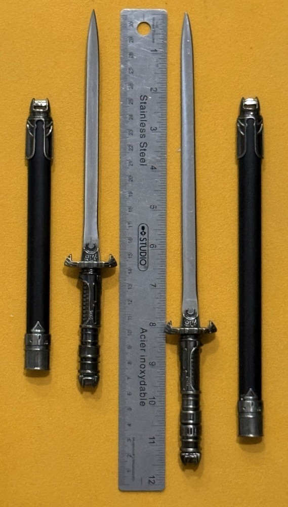 Maxam SKSW Mini Swords With Display Stand