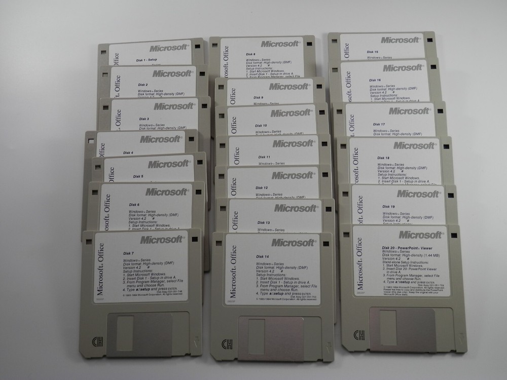 Microsoft Office Standard Edition v. 4.2 1994 vintage original box