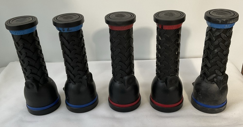 5 - ZENON HEAVY DUTY RUBBER FLASHLIGHTS