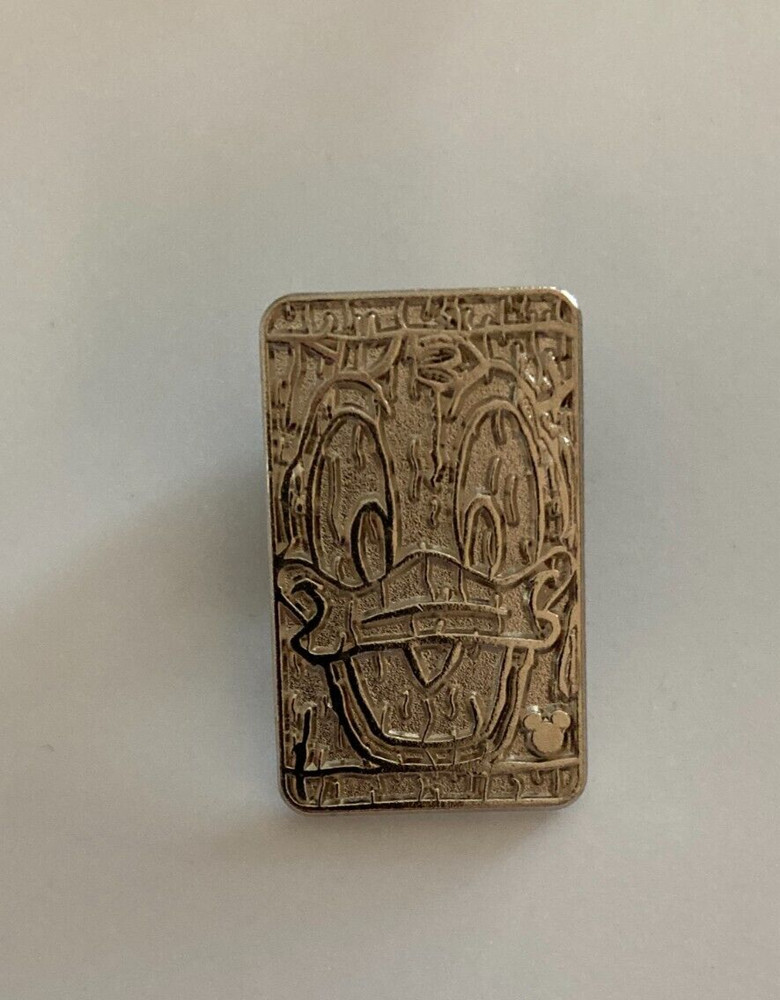 Donald Duck Face Rectangle Pin Disney Pin