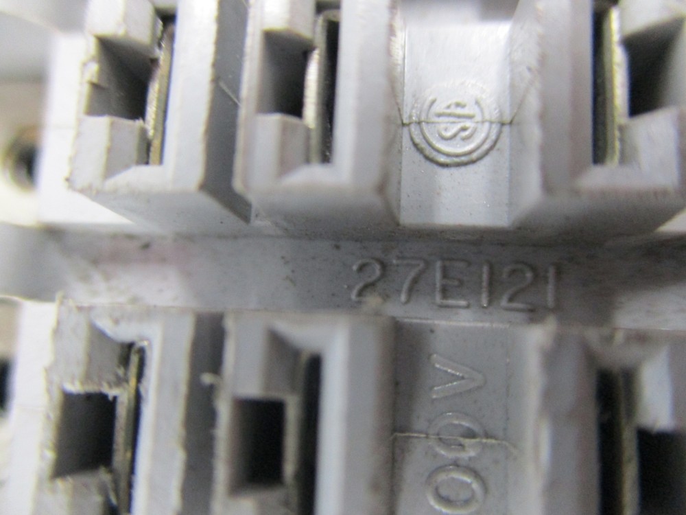 AMF 27E121 RELAY BASE NSNP