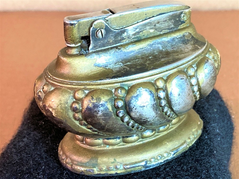 Vintage "CROWN" Table Lighter by Ronson, 3 Inches Long,