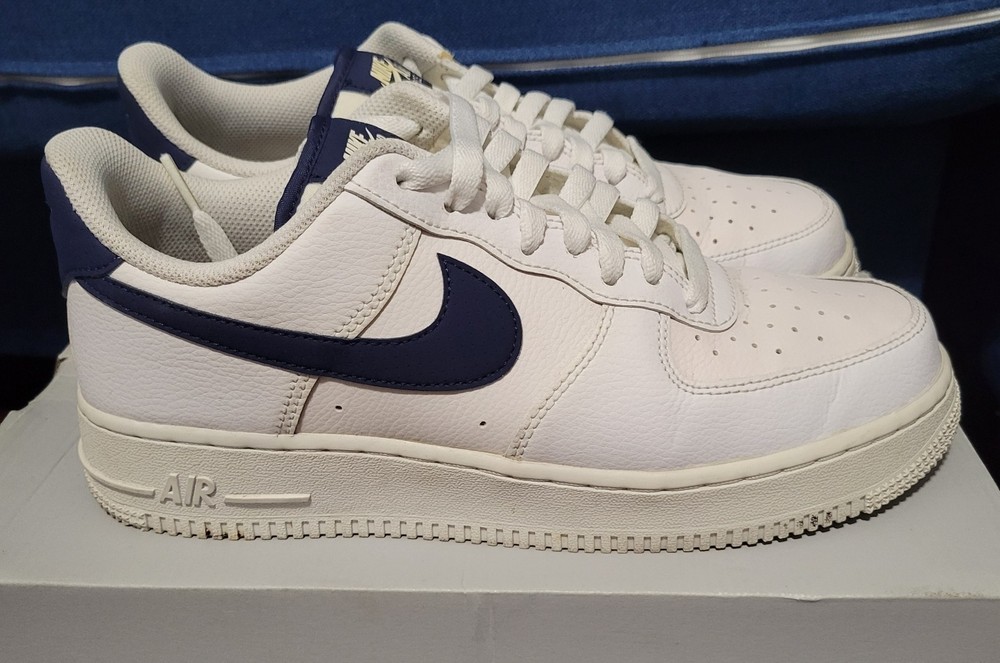 Nike Air Force 1 '07 Men's Size 8 Bundle
