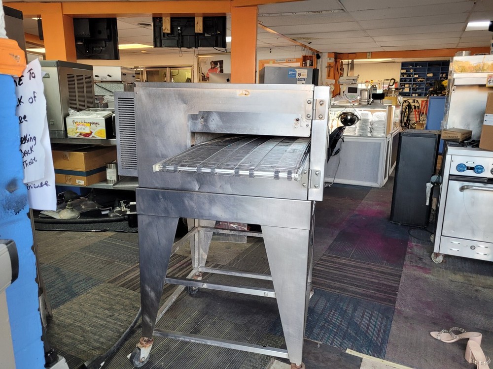 Lincoln 1132-00-U 3 PHASE SINGLE STACK 18" CONVEYOR PIZZA Ovens