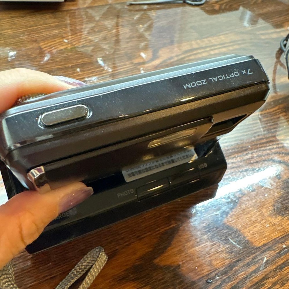 CASIO EXILIM EX-V8 Digital Camera #0002