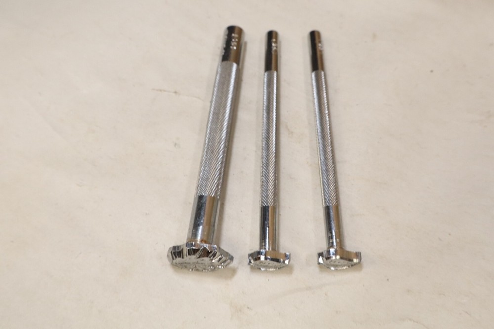 Craftool Leather Stamp / Punch 3 Leaf Leaves