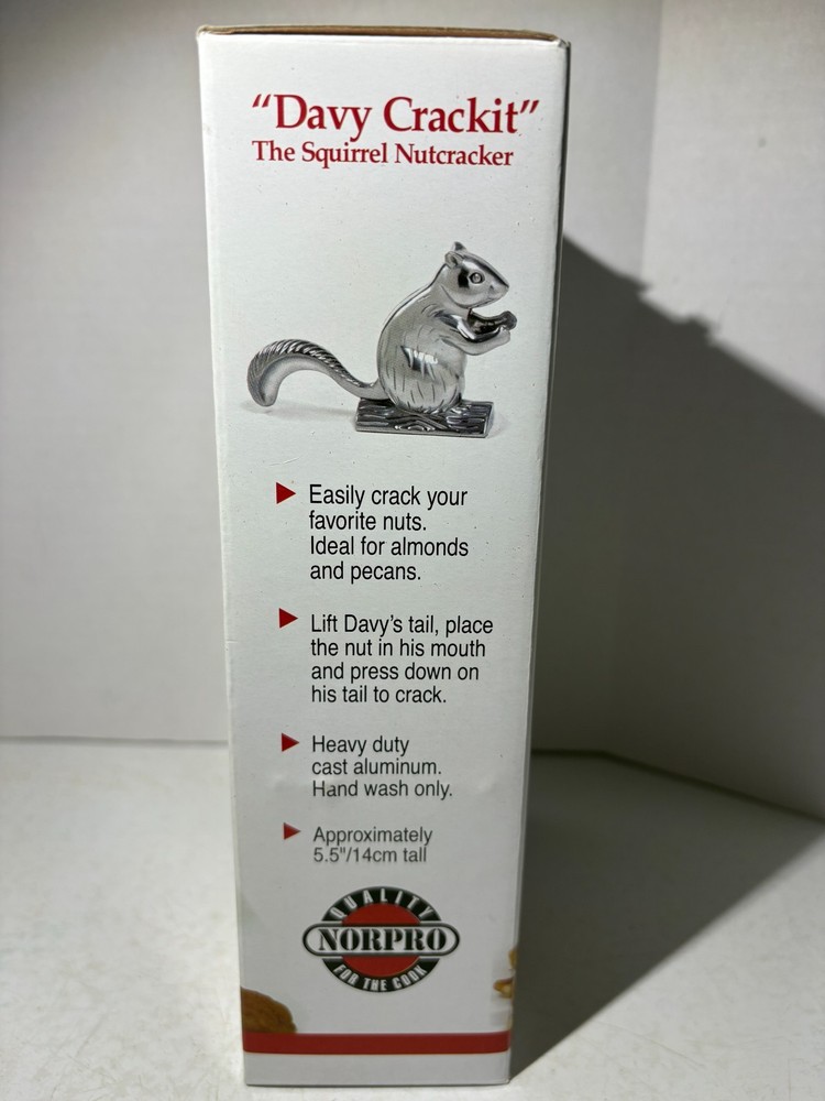 Norpro "Davy Crackit" Squirrel Nutcracker Open Box Never Used