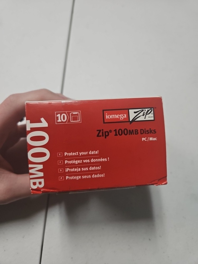 Iomega Zip PC/Mac 100MB Disks - 10 Pcs in Box