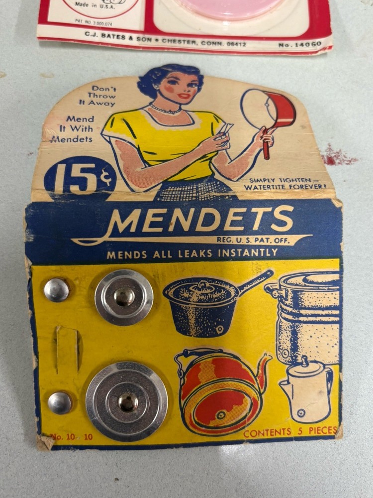 Mendets & Pom Pon makers in package vintage
