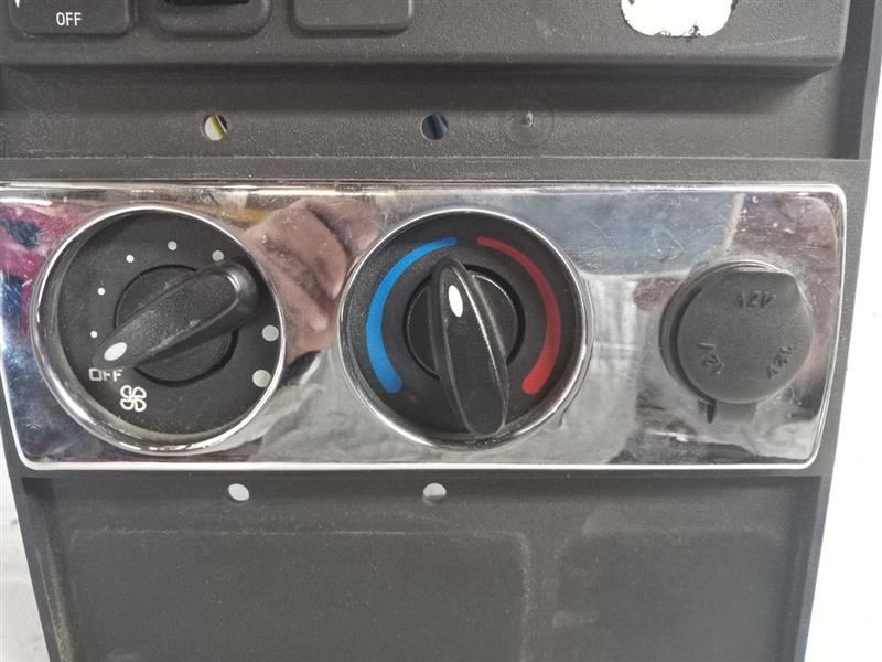 2011 International Prostar Sleeper Temperature Control (10128210