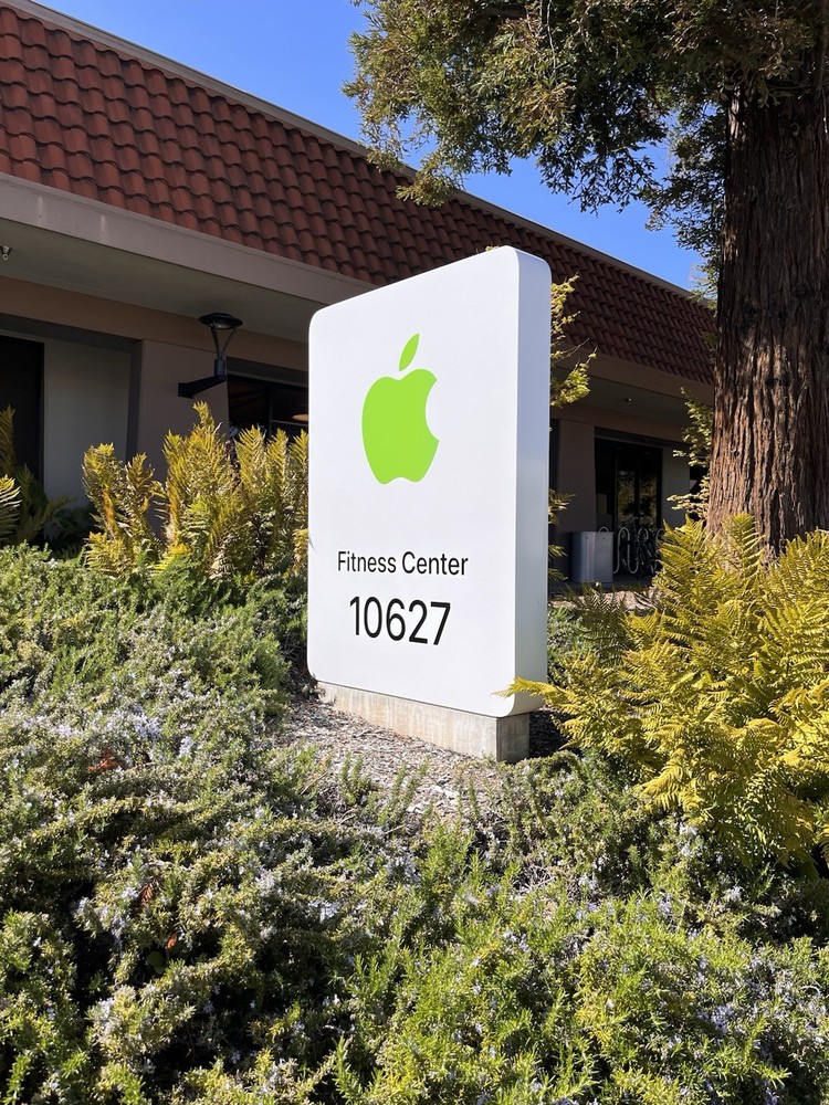 Apple logo WWDC 2008 T-SHIRT Black Medium Employee Siri Macintosh Coder iPhone M