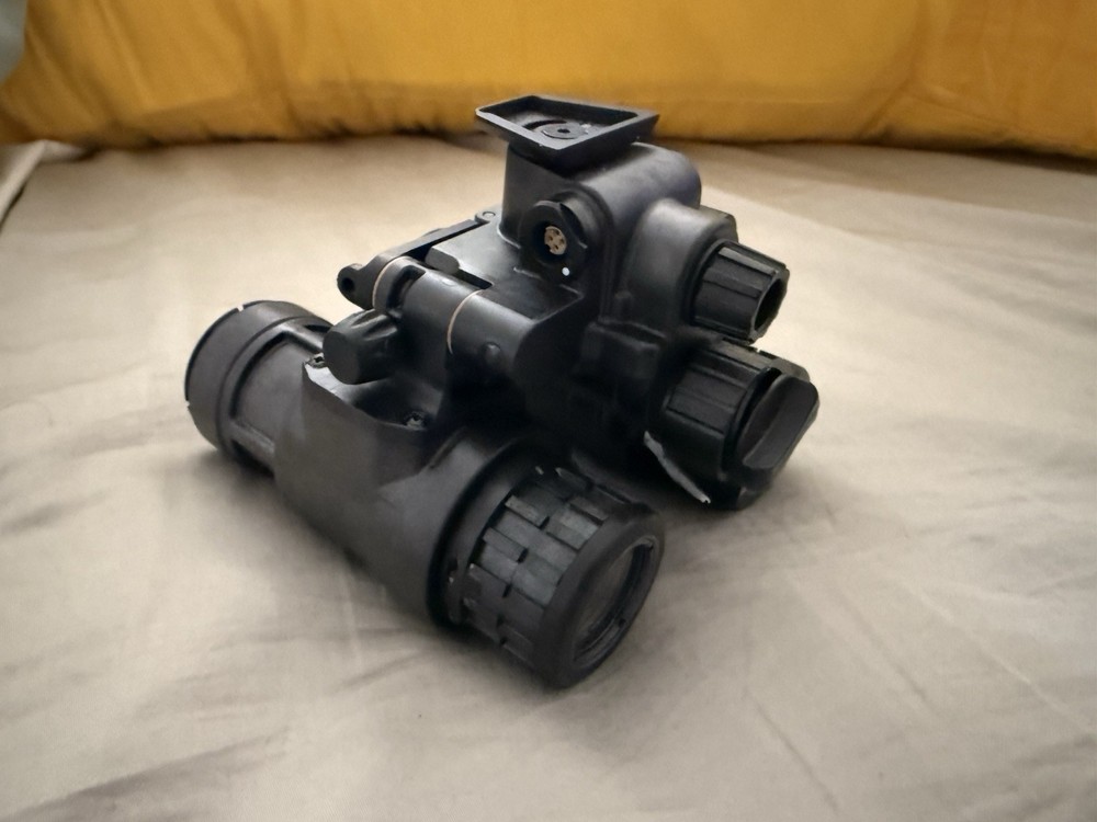 L3 Warrior Systems Gen III White Phosphor Night Vision Device .