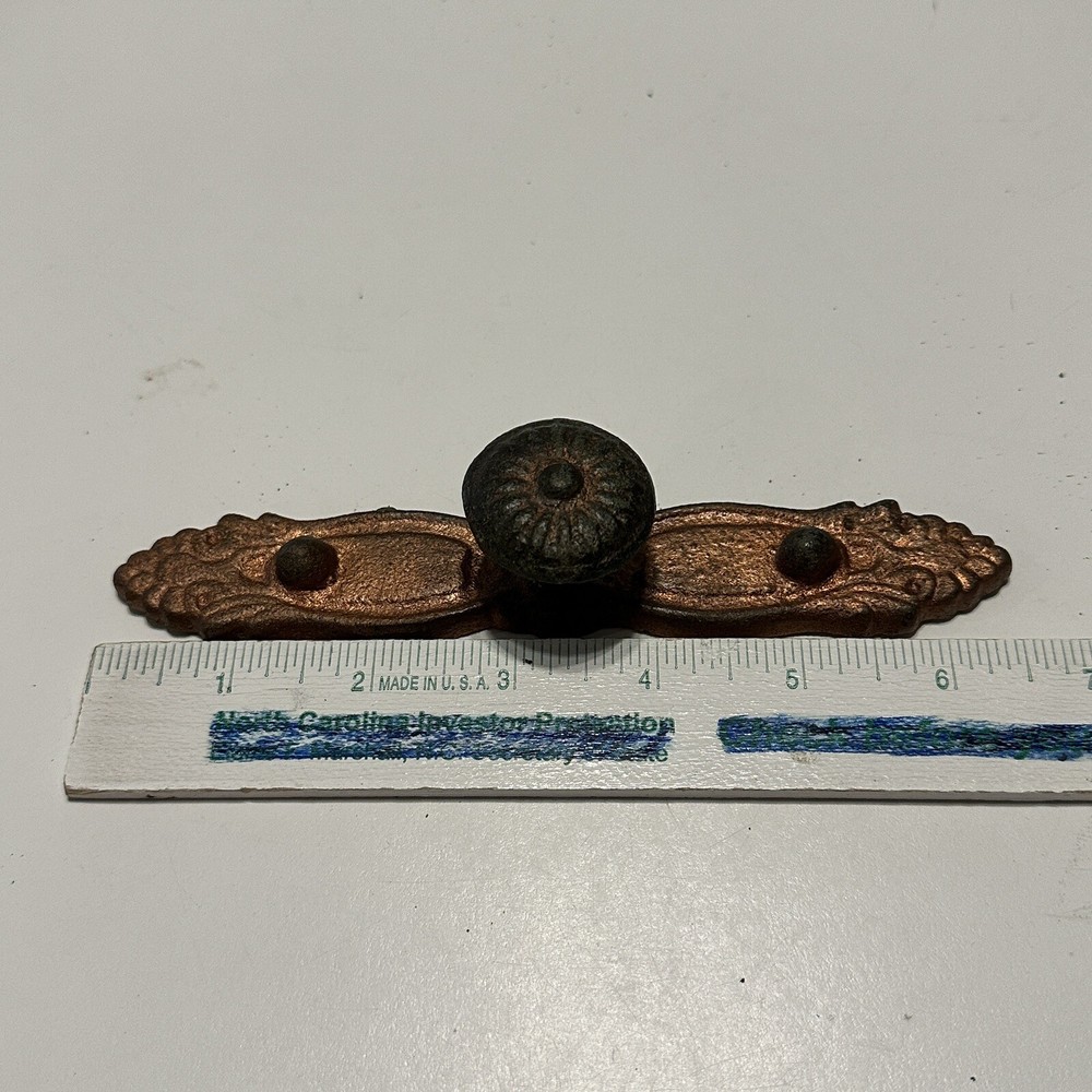 Vintage Cast Iron Drawer Pulls Handle Plate Dresser Cabinet Knobs Rustic Farm