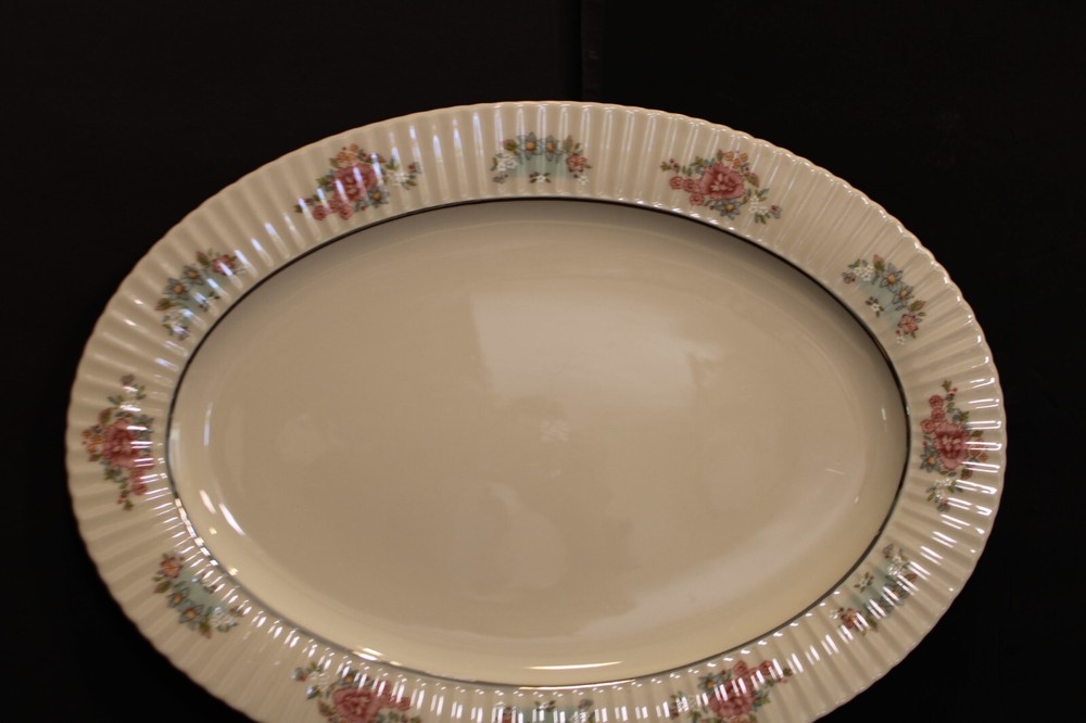 LENOX SACHET 15 7/8" OVAL PLATTER