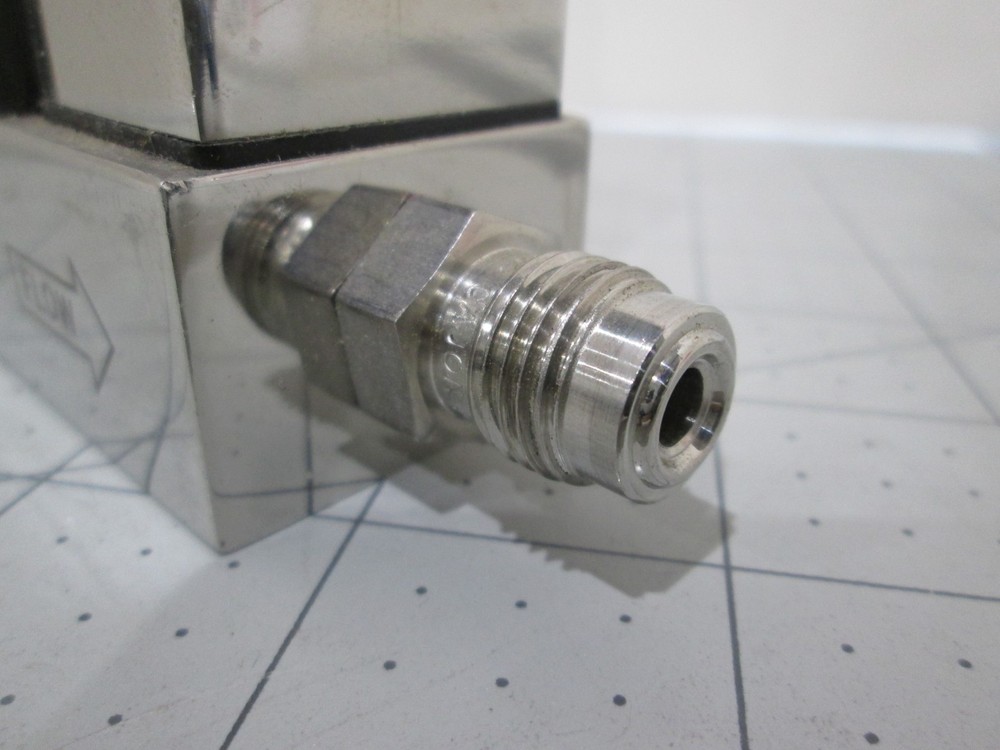 Unit, UFC-1000, Mass Flow Controller, N2, 2000 SCCM, Used