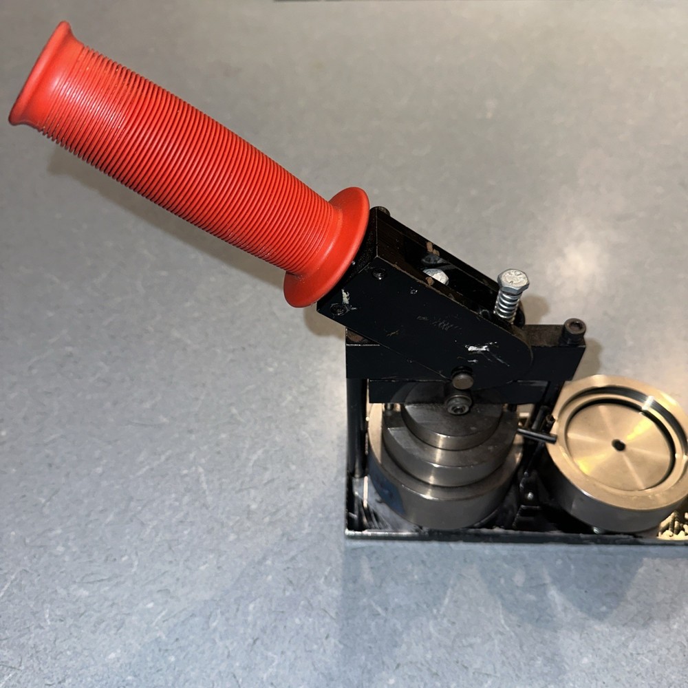 Tecre Model 200 Round Button Making Machine READ DESCRIPTION!!!!
