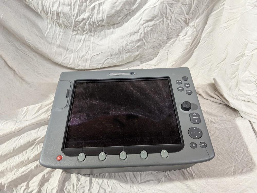 Raymarine E120 Chartplotter