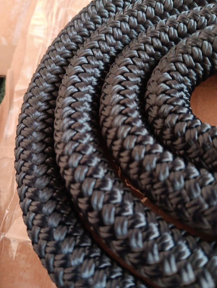 9/16 x 200 ft. Double Braid-Yacht Braid Polyester Rope. Navy Blue