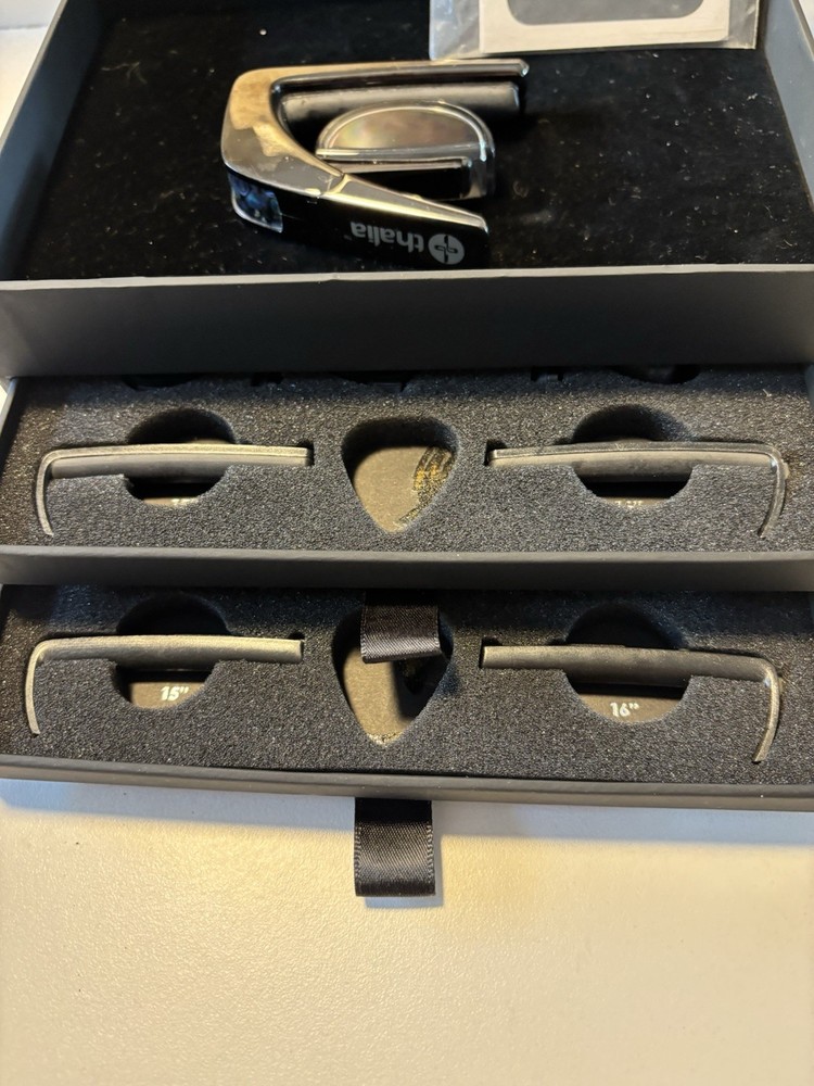 Thalia Guitar Capo With Attachments And Box