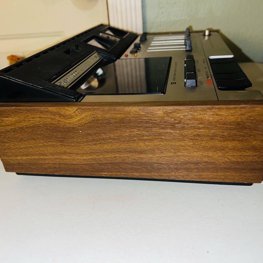 Kenwood KX-910 Stereo Cassette Deck - Powers On