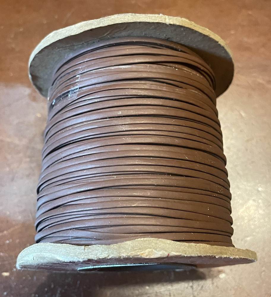 1950s Pyro-Lace ~ The Quality Line ~ Brown