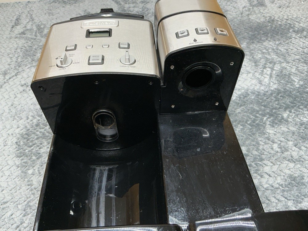 Cuisinart SS-10 Single Serve Coffee Maker K-Cup Brewer Machine Only READ