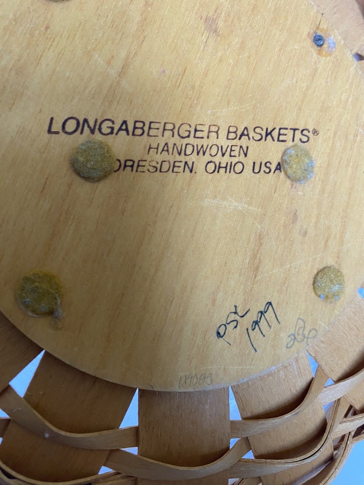 Longaberger 1999 Christmas Collection Popcorn Basket with Plastic Protector