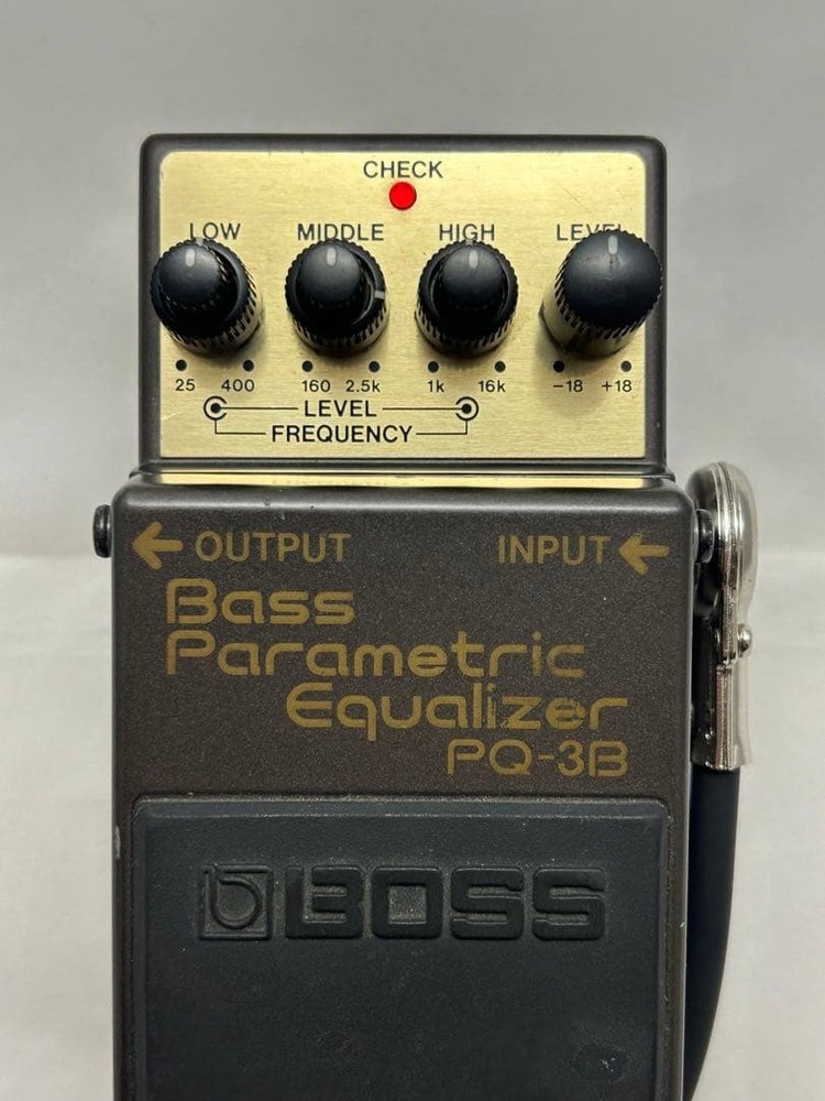 BOSS PQ-3B Bass Parametric Equalizer Vintage Effects Pedal