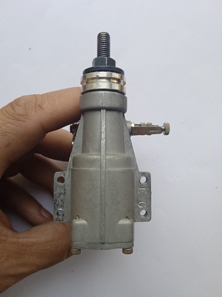 ROYAL .25 RC Glow Engine