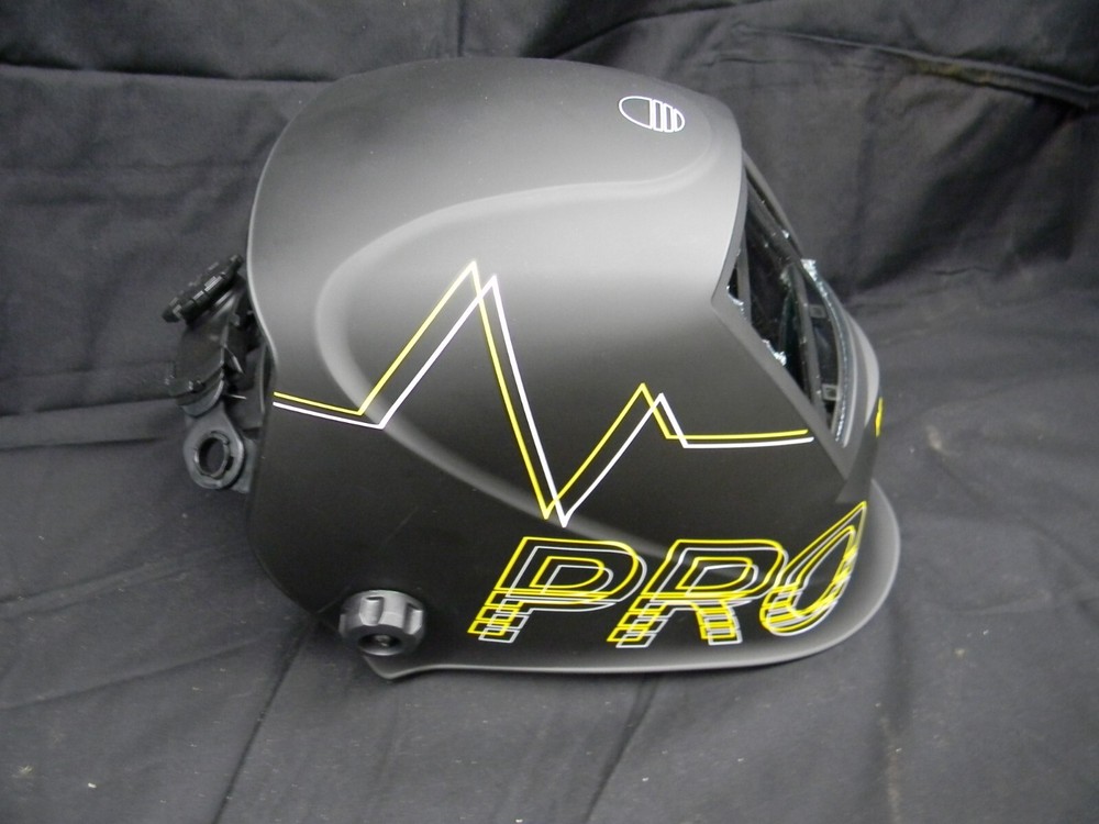 AUTO-DARKENING WELD HELMET / PRO-ADH2