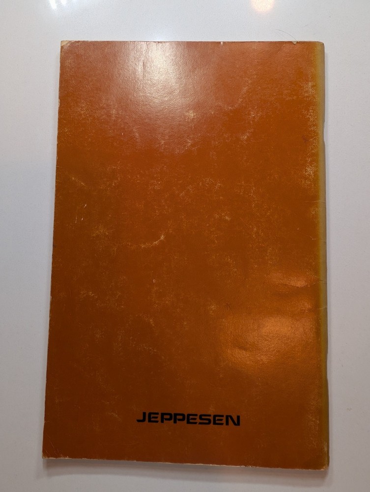 Pilot ~ VINTAGE 1974 JEPPESEN PROFESSIONAL FLIGHT COMPUTER INSTRUCTION HANDBOOK