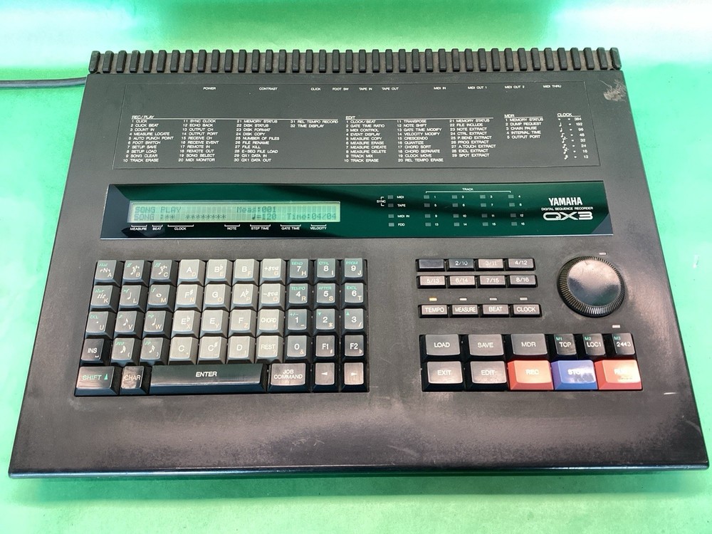 Yamaha QX3 3.5” Floppy Disk Digital Sequencer Recorder - POWERS ON - UNTESTED