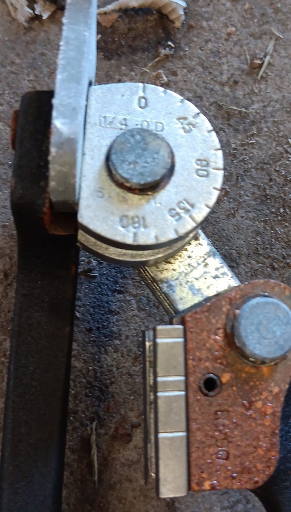 RIDGID Manual Pipe Bender 1/4 OD with Angle Markings