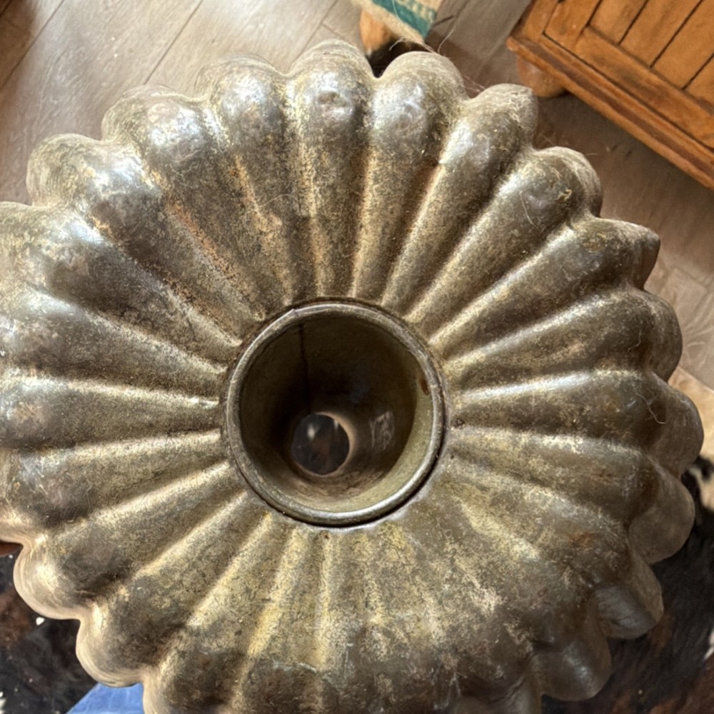Vintage Metal Bundt Ring Cake Pan Silver Gray Fluted Bakeware