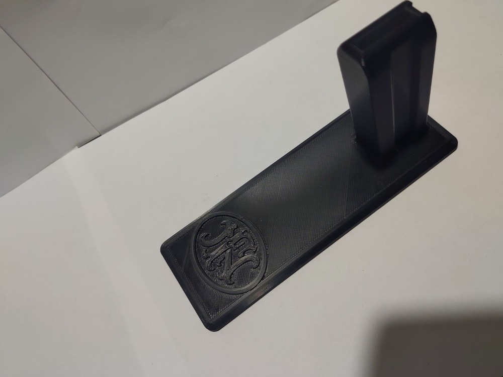 Fn Pistol Stand