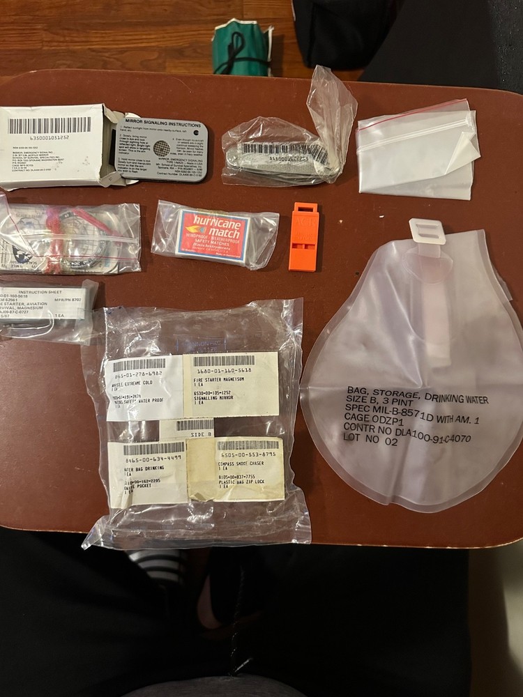 USMC MILITARY SURVIVAL KIT, SIDE B