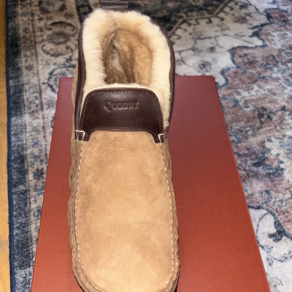 Quoddy Men’s Slippers Size 10 chestnut Dorm Boot